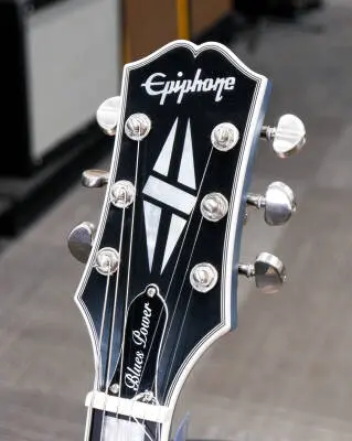 Epiphone - Jared James Nichols Les Paul Custom - Aged Pelham Blue 2